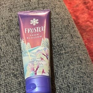 Bath & Body Works Frosted Snow Blossom Body Cream - Lavender